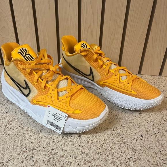 Nike Kyrie Low TB Promo University Gold DM5041-702 Size 15